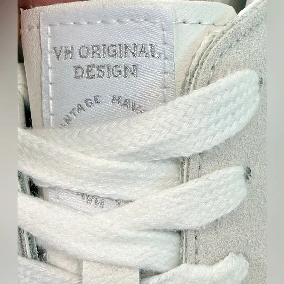 Vintage Havana White and Light Gray Star Sneakers (NEW) - Picture 10 of 15